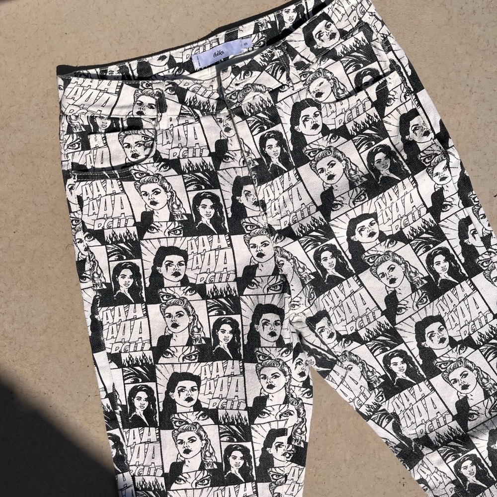 Comic Jeans